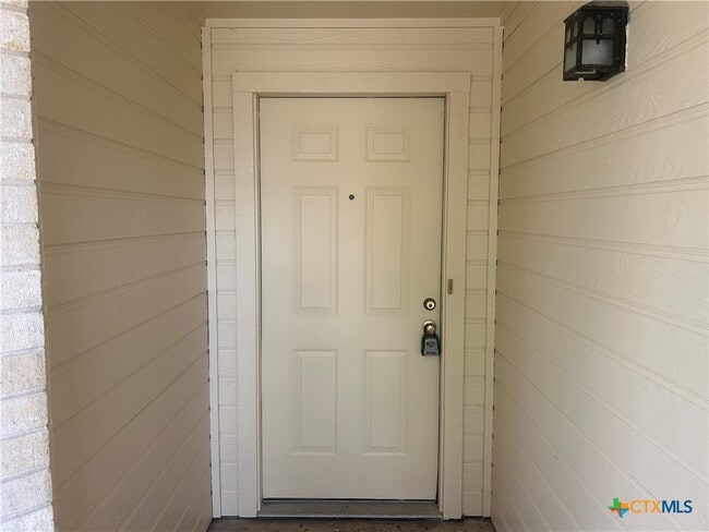 Building Photo - 4809 Bramblewood Dr