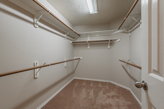 Building Photo - 6707 Topsfield Point Dr