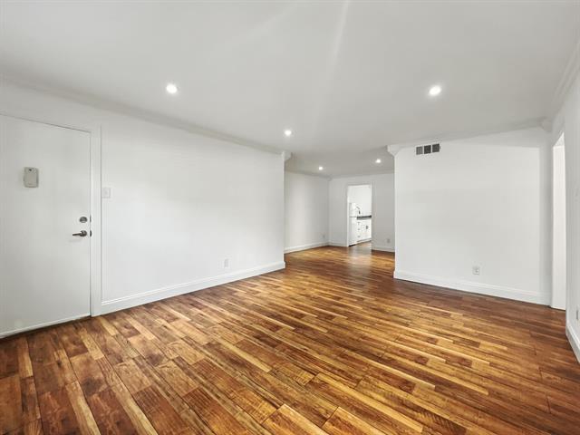 Building Photo - 7718 Royal Ln