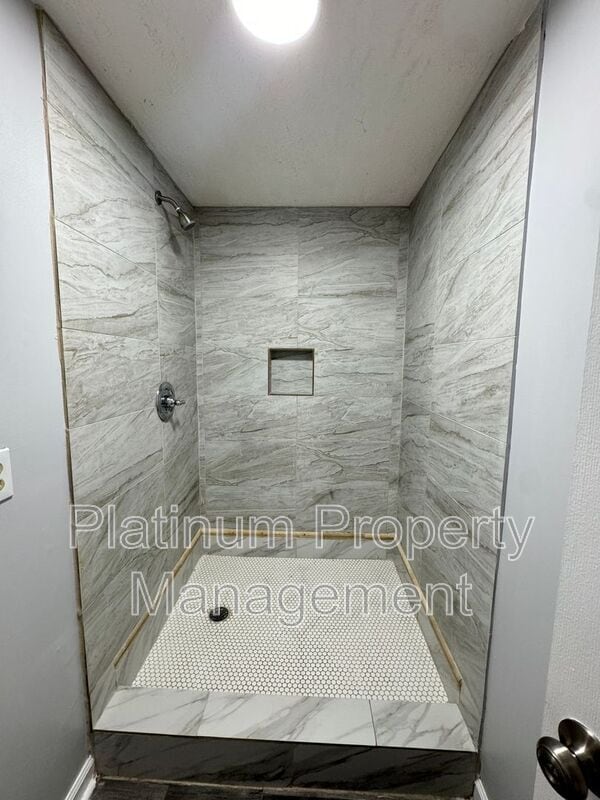Building Photo - 4798 Rock Island Ln NW