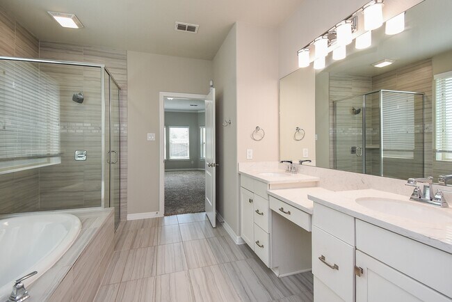 Building Photo - 4355 Thornapple Hills Ct