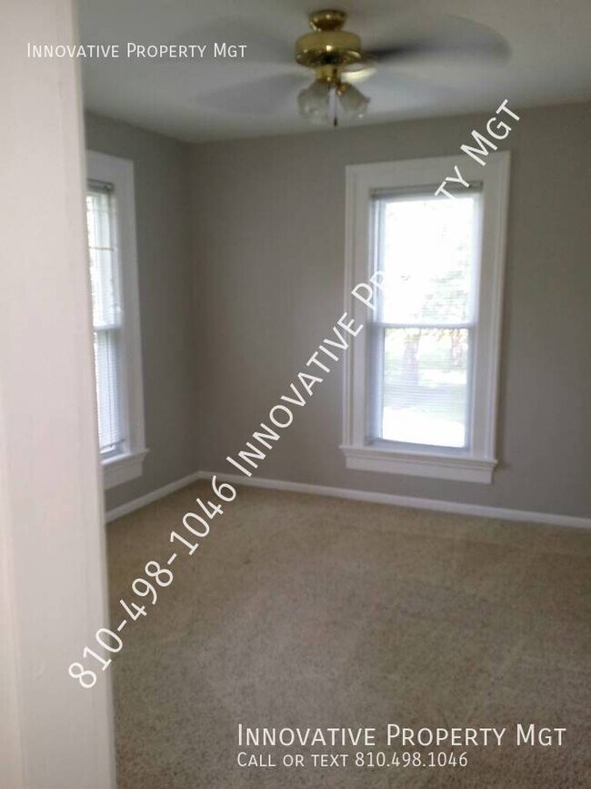 Building Photo - Spacious 4 bedroom , 1 1/2 bath home in Ga...