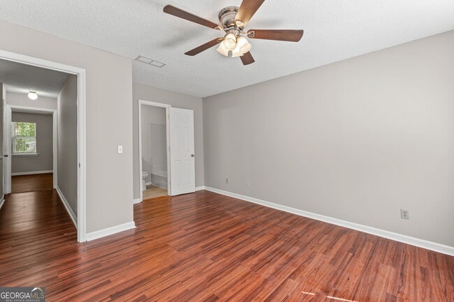 Building Photo - 5313 Waverly Trce
