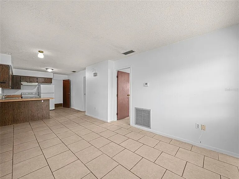 Building Photo - 1213 Hartsell Ave