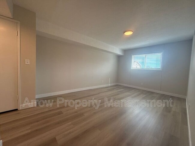 Building Photo - 5703 S 14th St