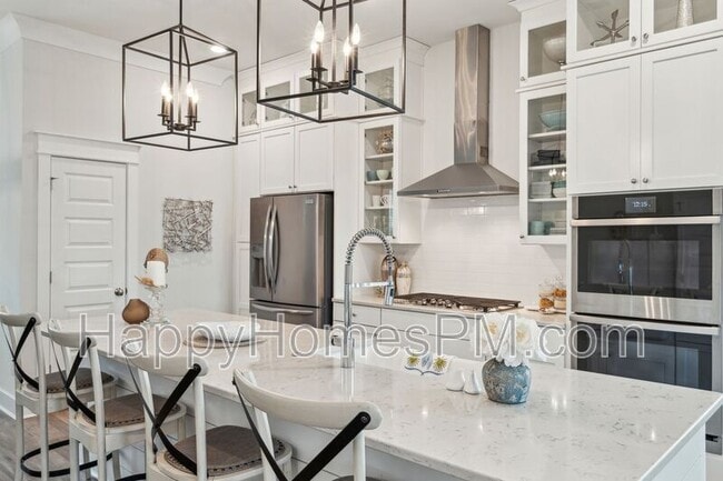 Building Photo - 1610 Florentia St