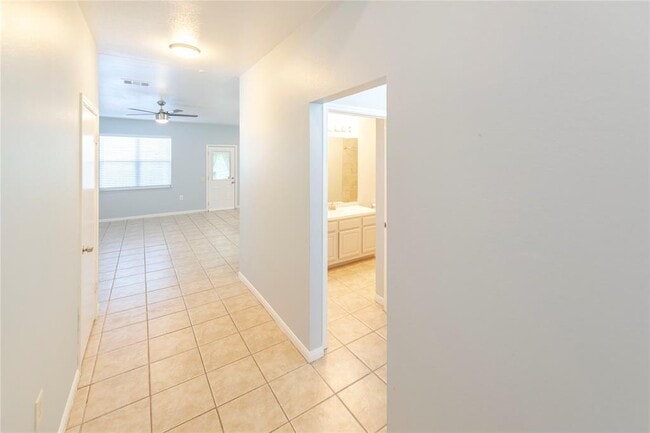 Building Photo - 3109 Jack Cook Dr