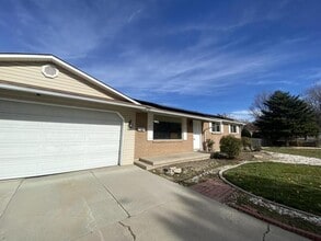 Building Photo - 189 Tennyson Ave