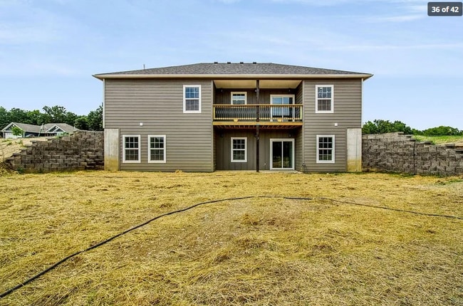 Building Photo - 50 SW 160 Rd