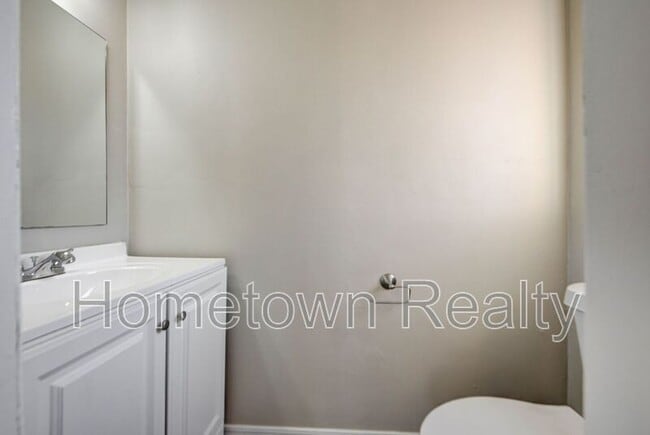 Building Photo - 332 NW 85th St