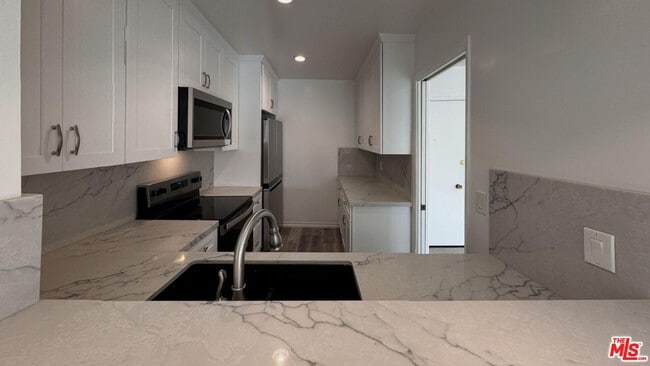 Building Photo - 11750 Sunset Blvd