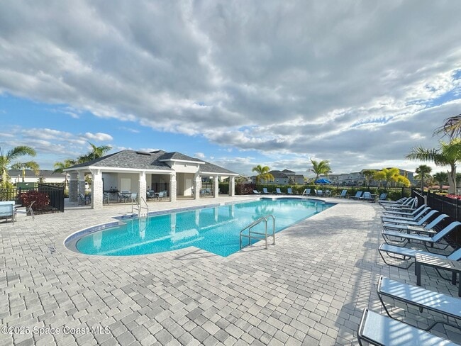 Building Photo - 386 Glaspell Cir SE