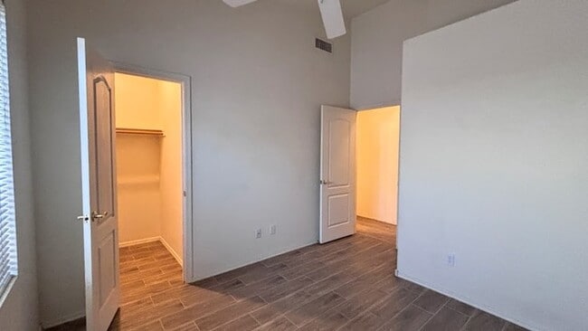 Building Photo - Spacious 4BR 2BA Home w/ Mountain-View Patio • Granite Counters • 2-Car Garage in Tucson