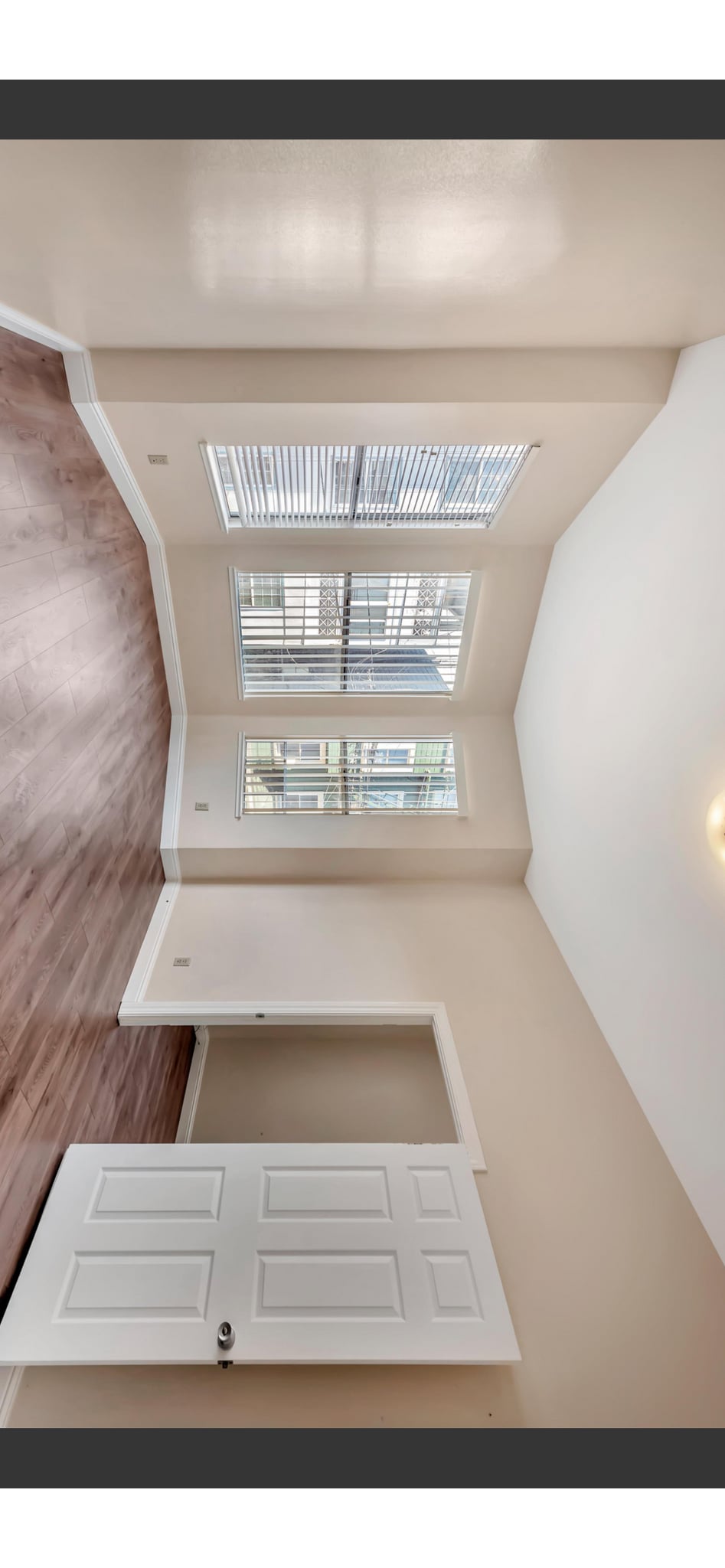 Building Photo - 89 Elgin Park