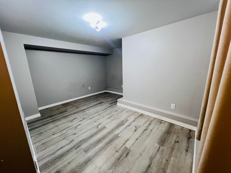 Building Photo - 660 Railroad Ave