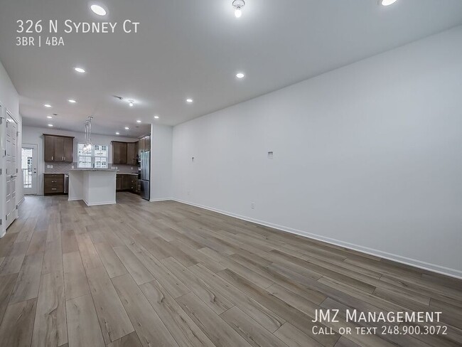 Building Photo - 326 N Sydney Ct