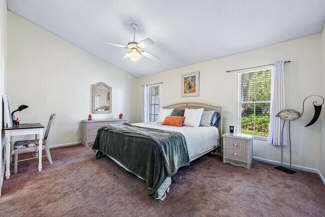 Building Photo - 1528 Ocean Dunes Cir