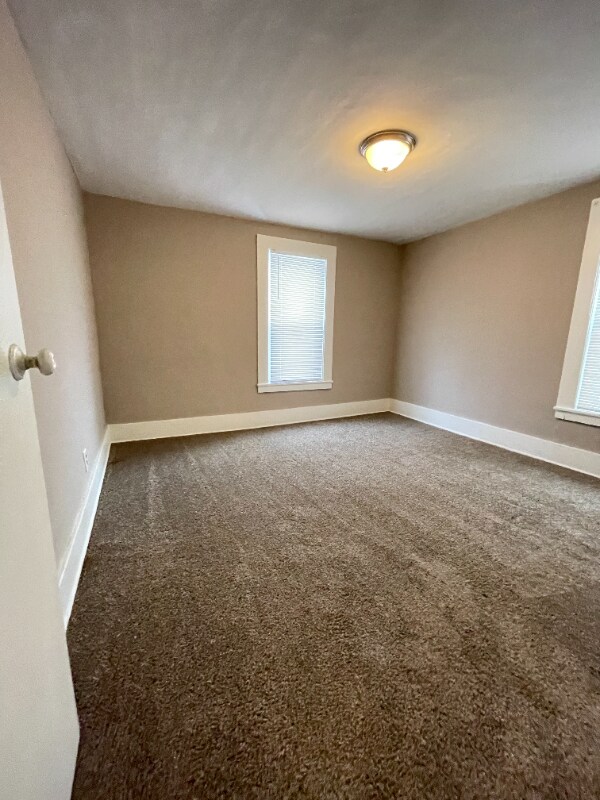 Building Photo - 16 Victory Dr