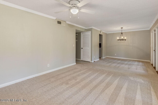 Building Photo - 6561 Mission Ct
