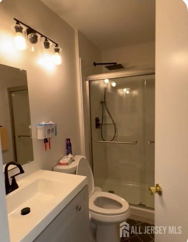 Building Photo - 443 Northam Dr