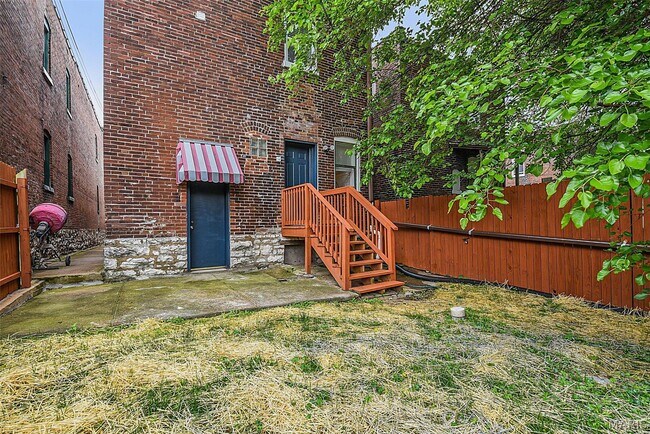 Building Photo - 4631 Washington Ave