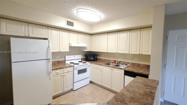 Building Photo - 3610 N 56th Ave