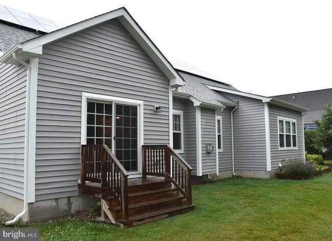Building Photo - 416 Seagull Dr