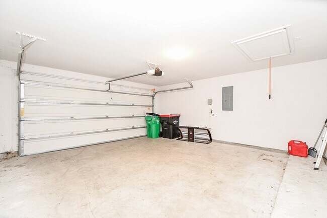 Building Photo - 13022 Sheildaig St