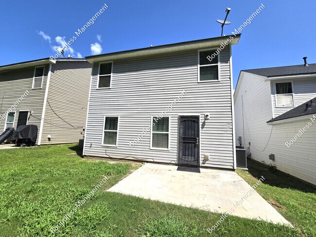 Building Photo - 2330 Hackamore Dr