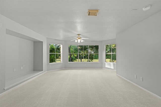 Building Photo - 14810 Cantwell Bend