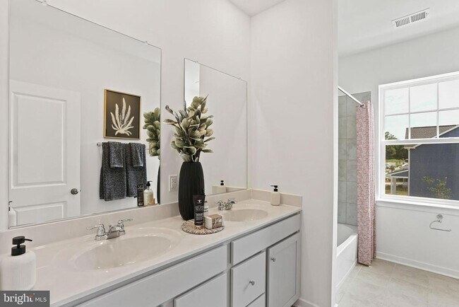 Building Photo - 18 Trout Lily Dr