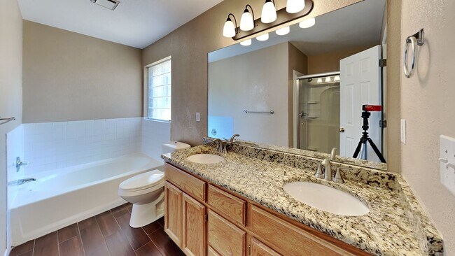 Building Photo - Nice 4 Bed 2 Bath home in Norman