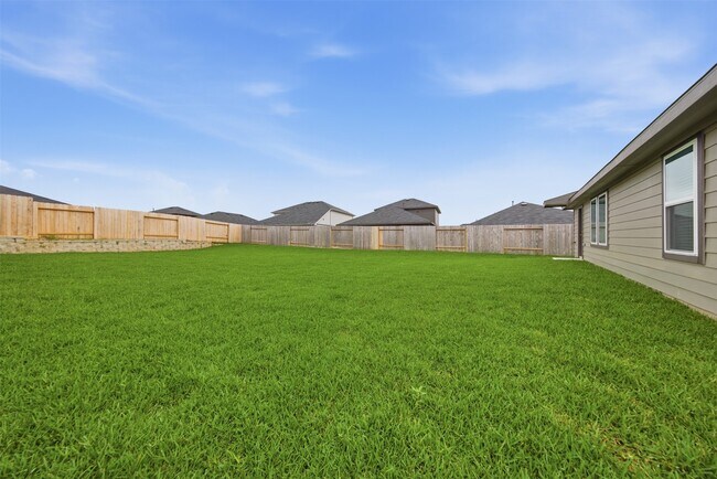 Building Photo - 40810 Hawthorne Glades St