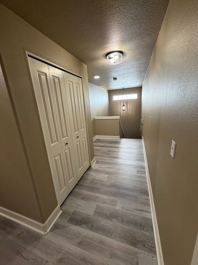 Building Photo - BEAUTIFUL 3 Bed | 2.5 Bath Home with Modern Updates, AC & 2-Car Garage
