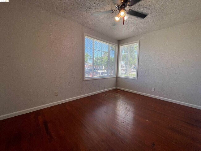 Building Photo - 73 Alvarado Ave