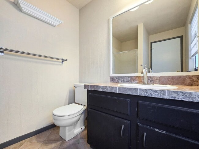 Building Photo - Charming 4-Bedroom Home with Bonus Rooms &...
