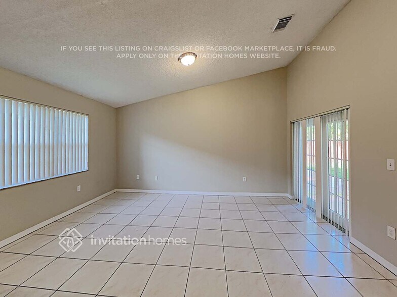 Building Photo - 9155 SW 166th Pl