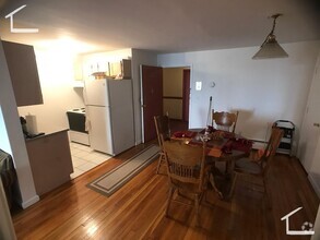 Building Photo - Cozy Jamaica Plan 1 Bed