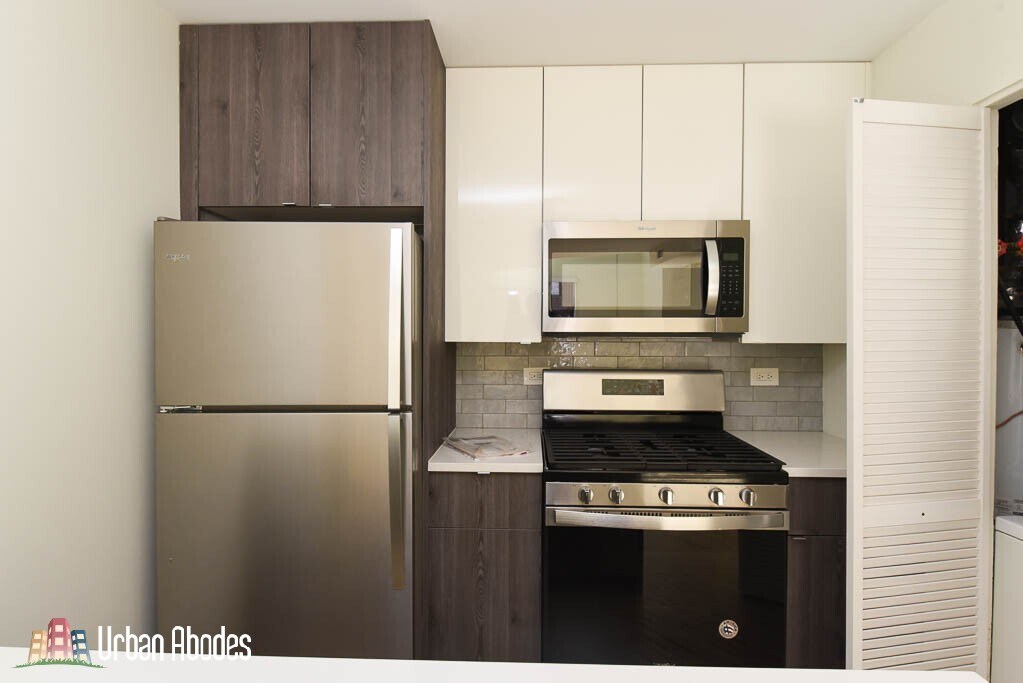 Building Photo - 935 W Grace St