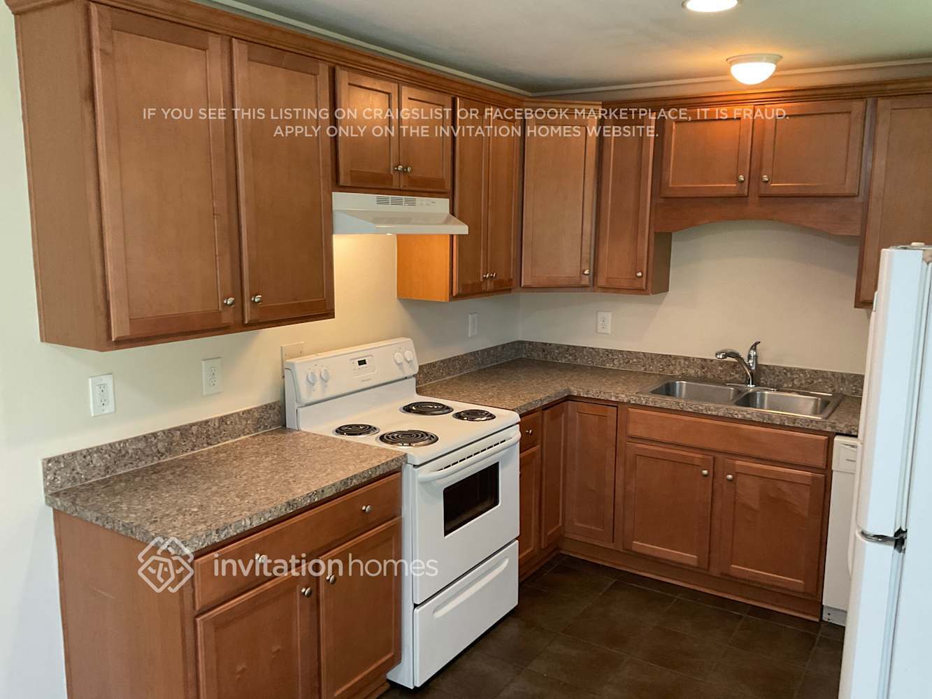 Building Photo - 4001 Abbeydale Dr