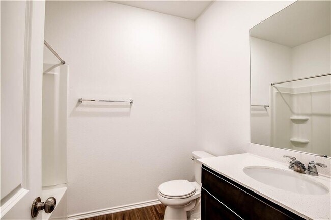 Building Photo - 328 Mica Trl