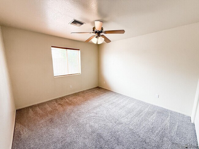 Building Photo - 3590 W 27th Pl