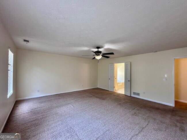 Building Photo - 3713 Crescent Hill Ln