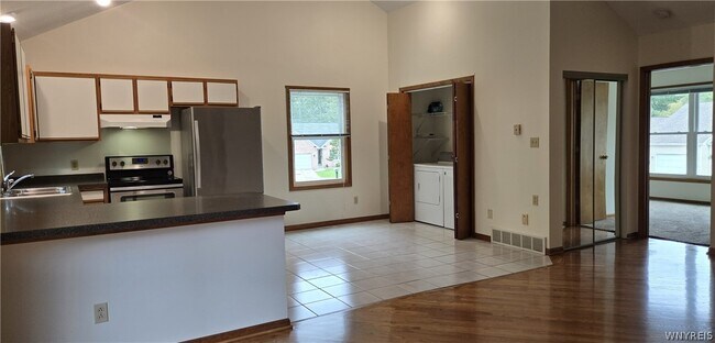 Building Photo - 54 Kelly Ct
