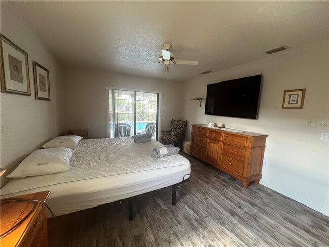 Building Photo - 3177 Clifford St