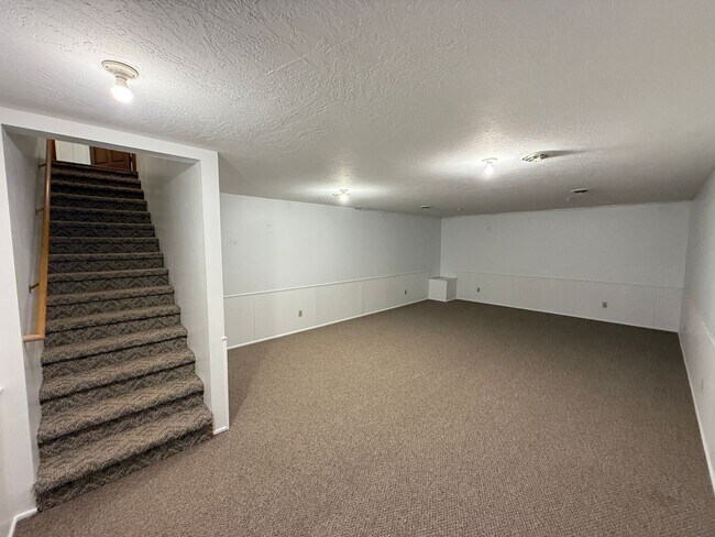 Building Photo - Home for Rent by Capital Property Management