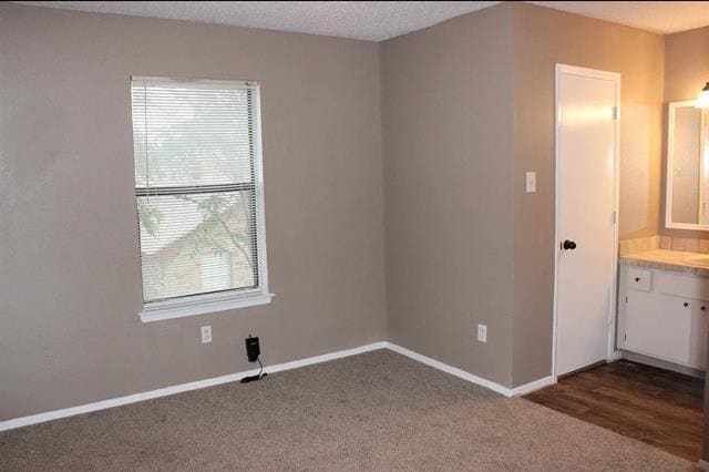 Building Photo - 219 Shrum Ct