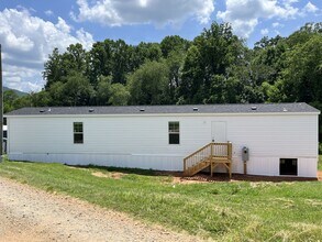Building Photo - 10 Andieange Cir