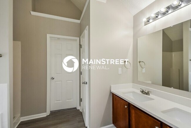 Building Photo - 3 Bedroom Pet-Friendly Home in Covington, GA with Main Street Renewal