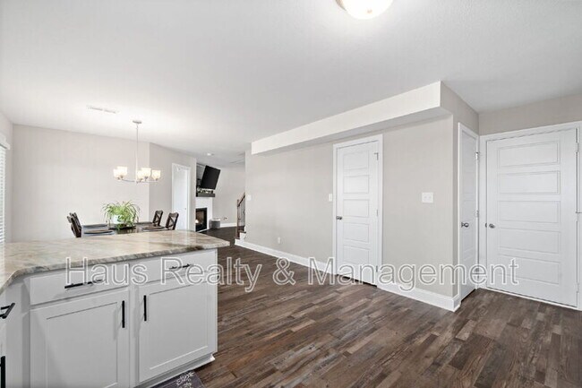 Building Photo - 764 Lillian Grace Dr